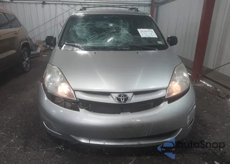 2008 Toyota Sienna Le z USA, uszkodzony, nr VIN 5TDZK23CX8S120979